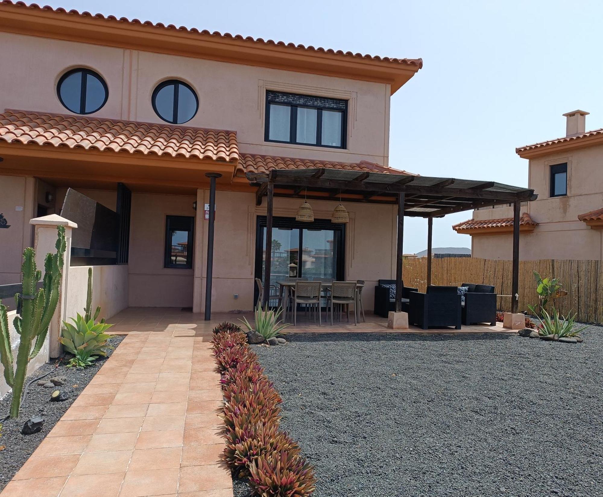 Villa Un Oasis De Bienestar à Lajares Extérieur photo